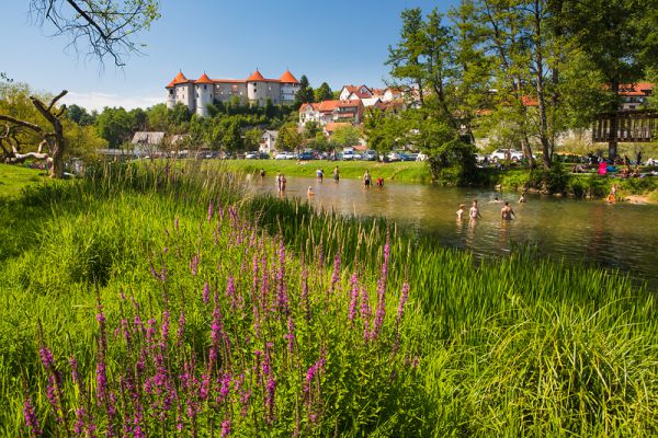 f010322-uzemberk_krka_jost_gantar_3-photo-s1CC667F1-315B-5D01-588F-7683053FA4CD.jpg