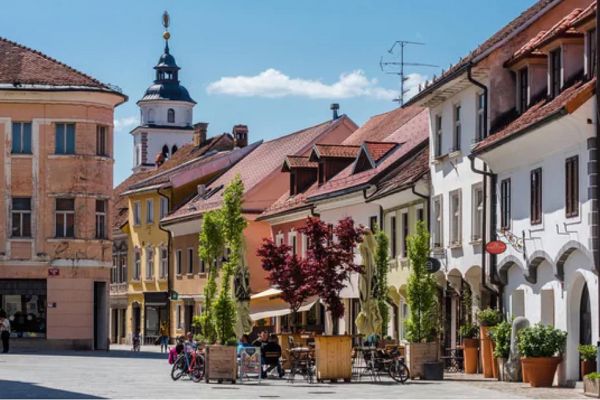 kranj648CB874-6B82-0450-89BB-F752CE476BA6.jpg